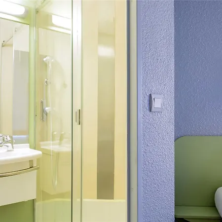 ホテル Ibis Budget Nantes Nord Herblain サン・テルブラン